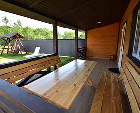 galery item